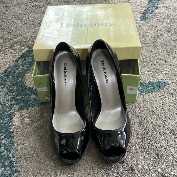 Delicious - Picture 2 of 5